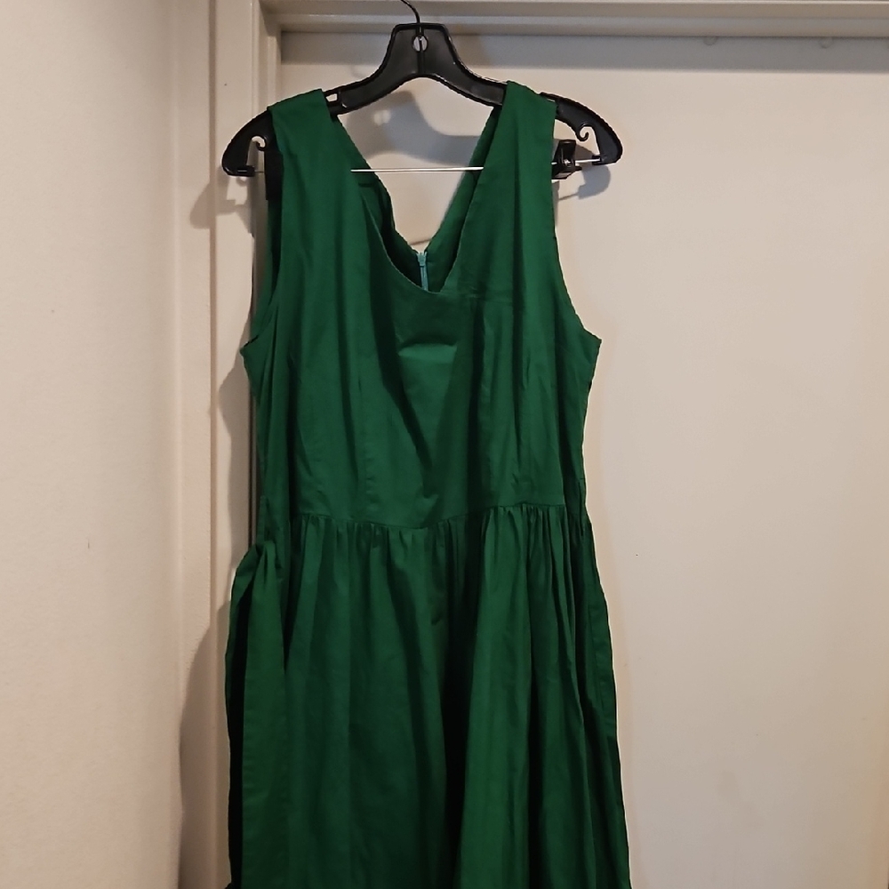 Queen Of Holloway Green Dress With Belt Size 3X